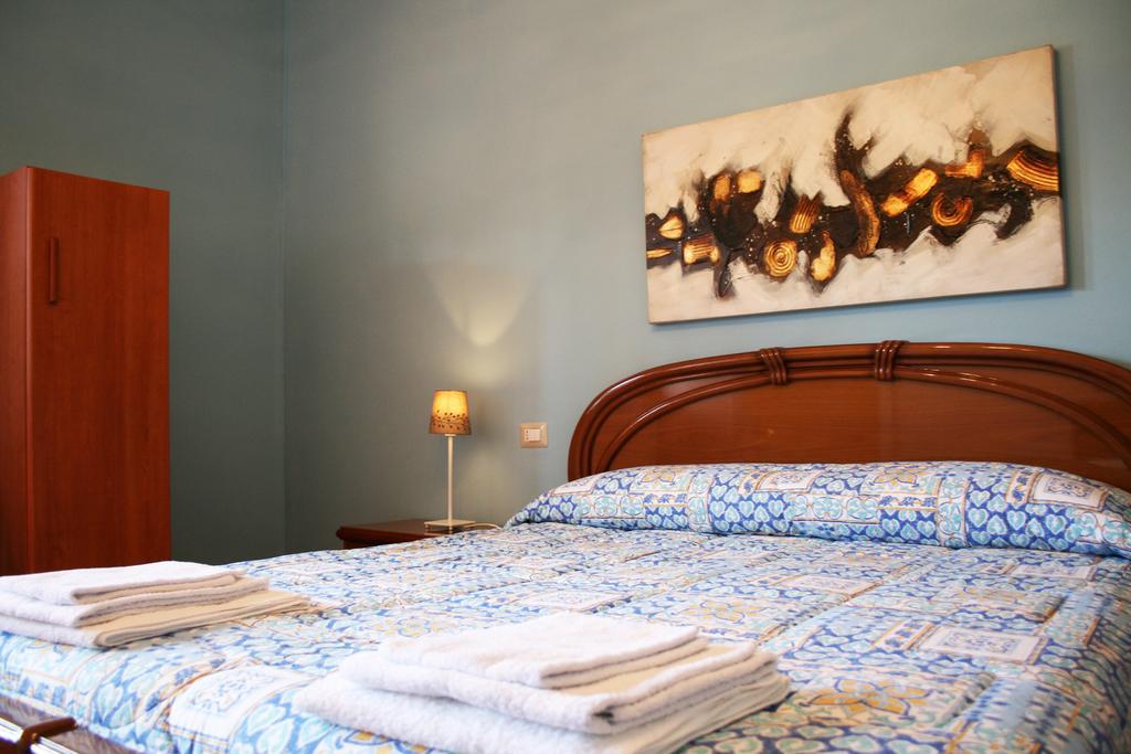 Villa Mara B&B Noto Szoba fotó
